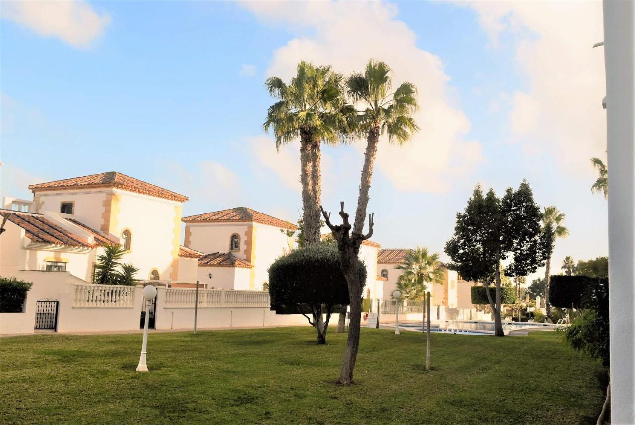 Fabulous 2 Bed 2 Bath Apartment ! Villamartin  Exteriör bild
