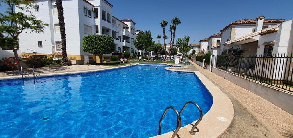 Fabulous 2 Bed 2 Bath Apartment ! Villamartin  Exteriör bild