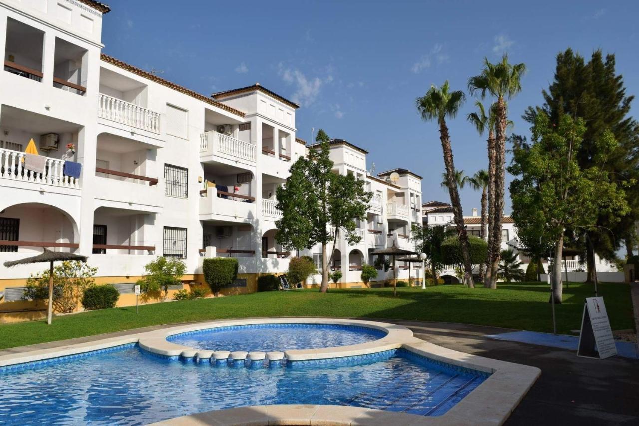 Fabulous 2 Bed 2 Bath Apartment ! Villamartin  Exteriör bild